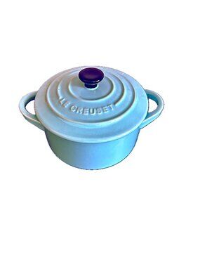 Le Creuset Mini Round Cocotte 8 oz in Sky Blue NEW